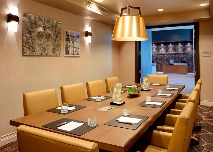 Hotel Chicago Marriott Southwest At 4*
