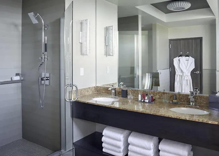 Chicago Marriott Southwest At 4*
