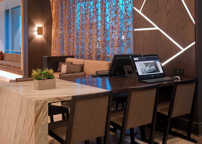 Chicago Marriott Southwest At 4* Burr Ridge